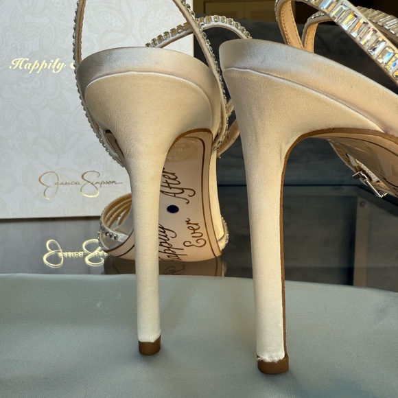 never worn Jessica Simpson glam wedding shoe - Picture 6 of 8